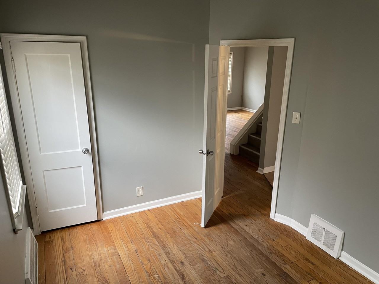 18230 Mansfield St - Photo 7 of 10