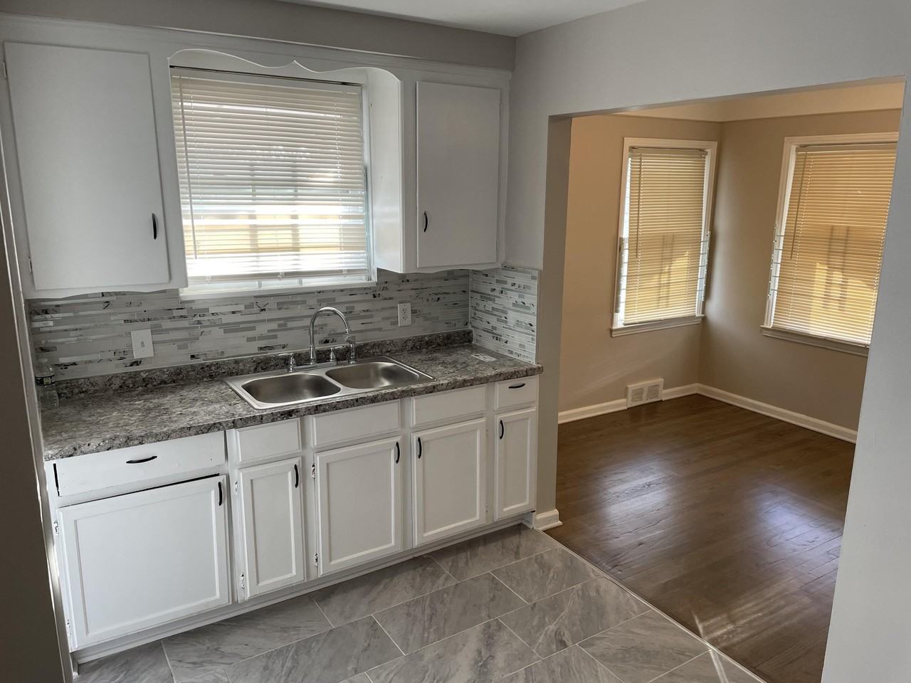 18400 Rosemont Ave - Photo 4 of 13