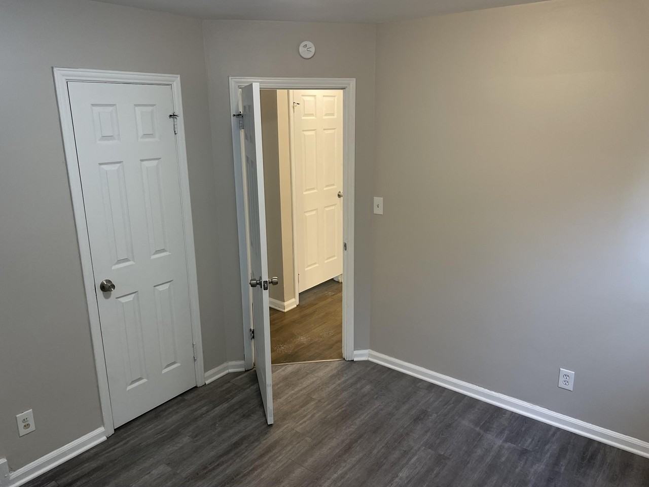 18400 Rosemont Ave - Photo 7 of 13