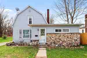 featured image of 607 Mechanic St