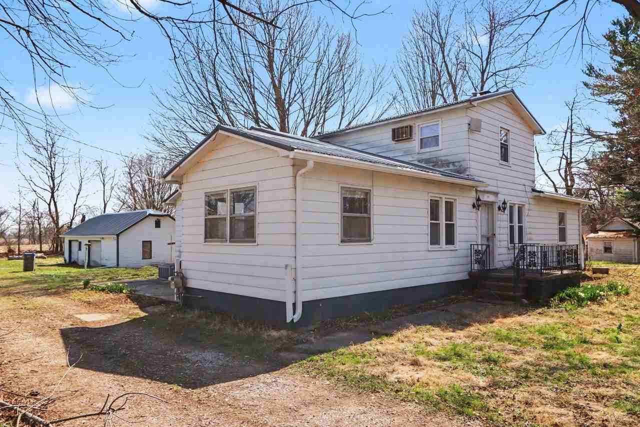 224 Davis St - Photo 2 of 20