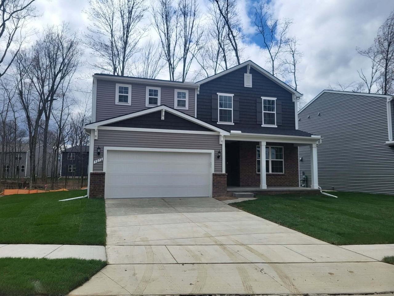 9272 Hemlock Ln - Photo 2 of 33
