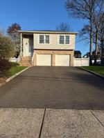 featured image of 518 Downer St