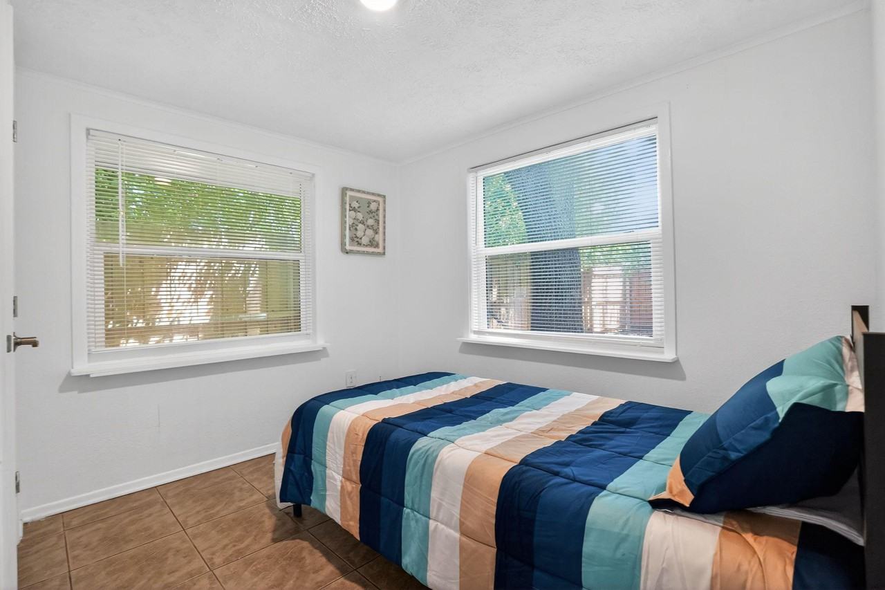 28th St - Photo 6 of 15