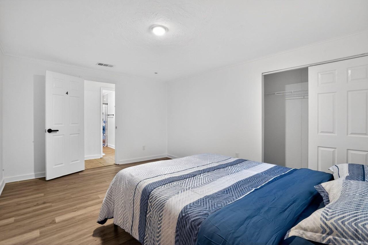 28th St - Photo 7 of 15