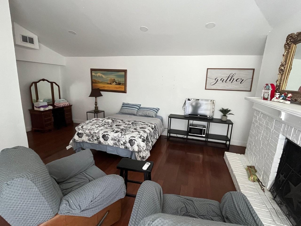 Cardinal St - Photo 6 of 10