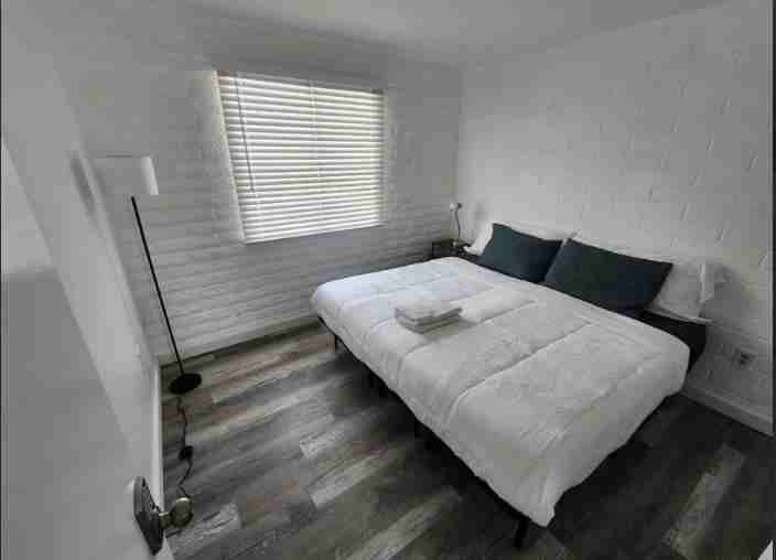 E Ludlow Dr - Photo 7 of 8