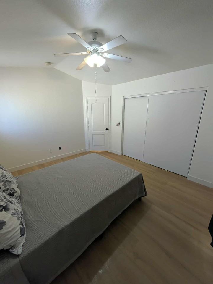 E Mardon Ave - Photo 3 of 5