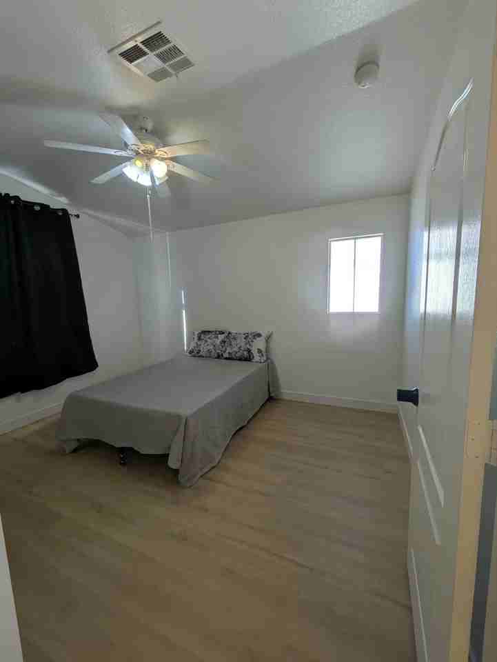 E Mardon Ave - Photo 4 of 5