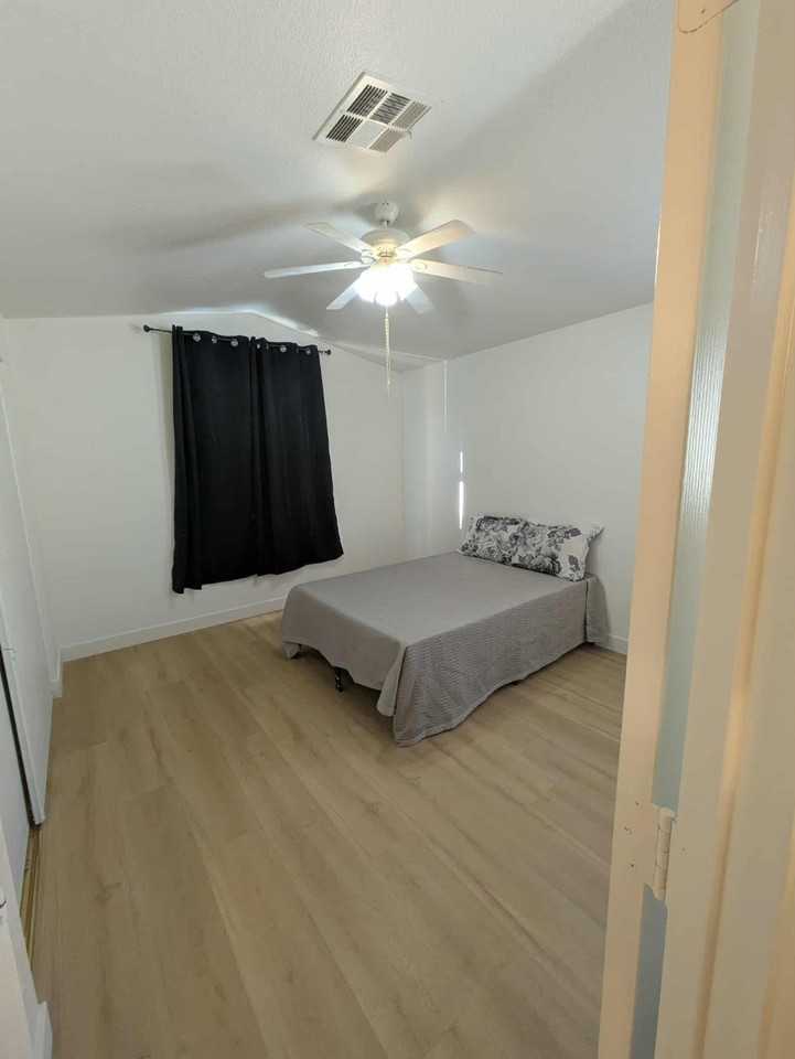 E Mardon Ave - Photo 5 of 5