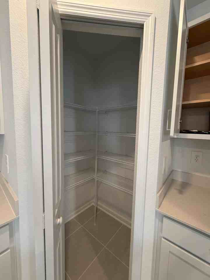 2228 Chris Dr - Photo 6 of 27