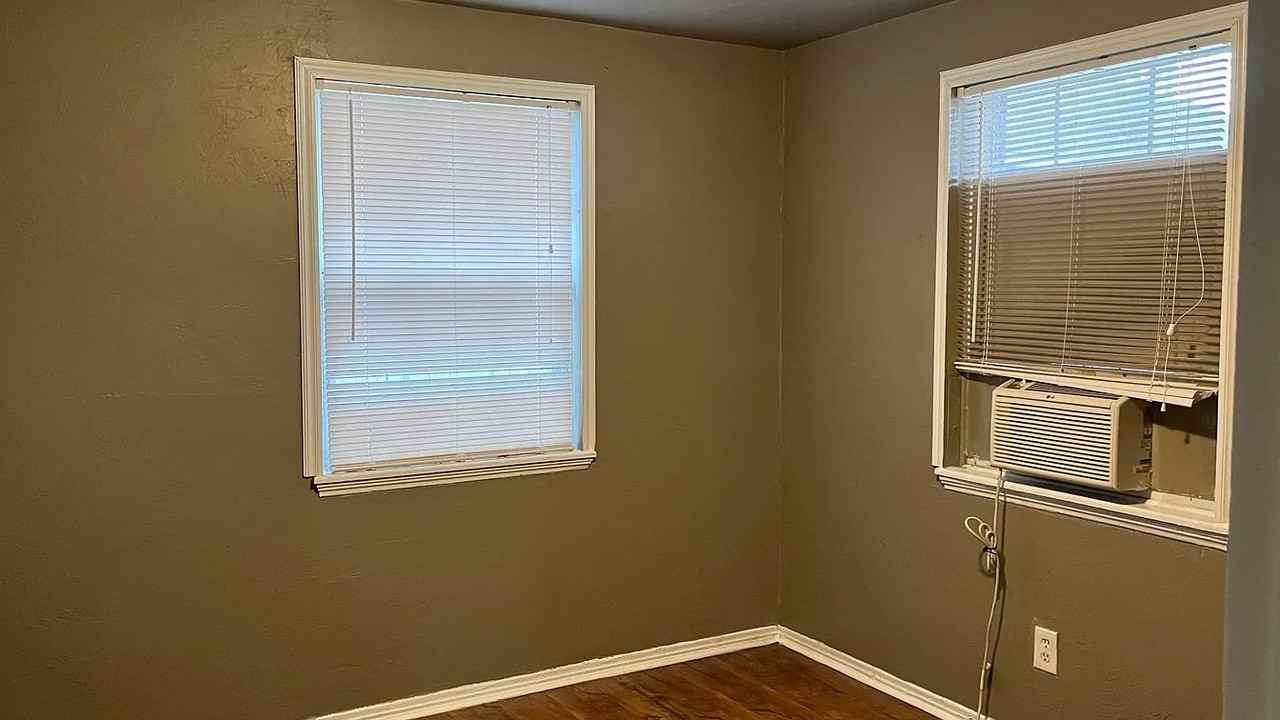 1429 Mallard Dr #1 - Photo 5 of 10