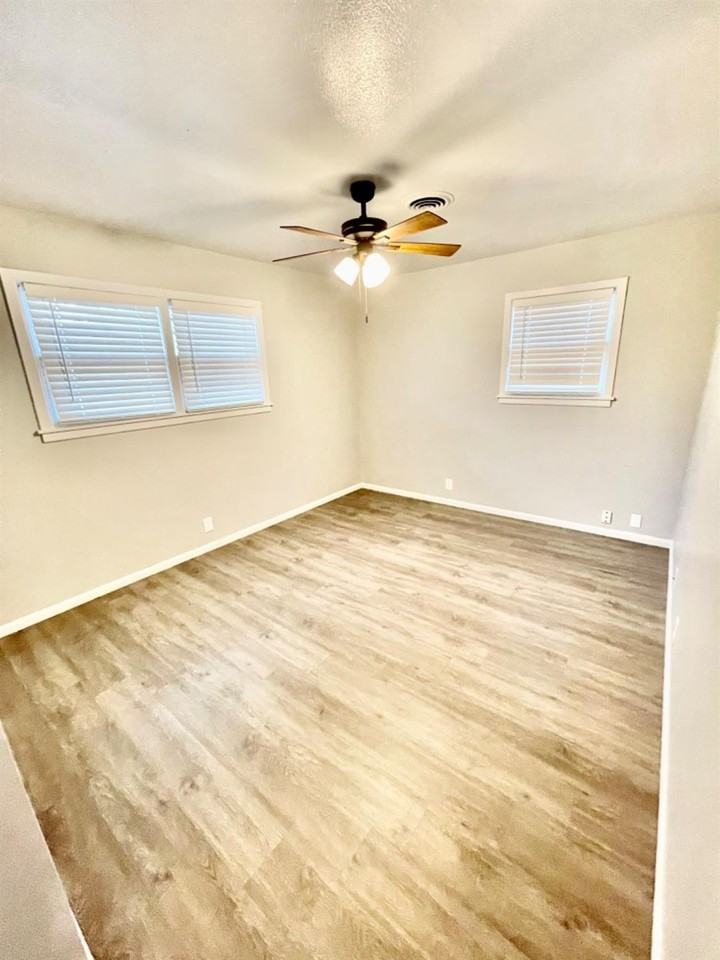 3621 56th St - Photo 7 of 18