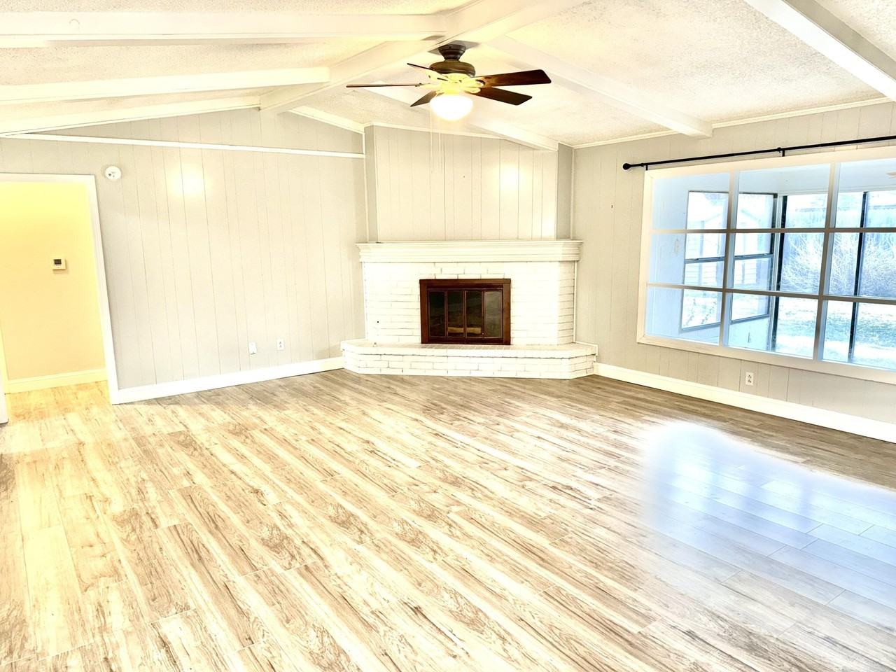 5415 73rd St - Photo 4 of 13