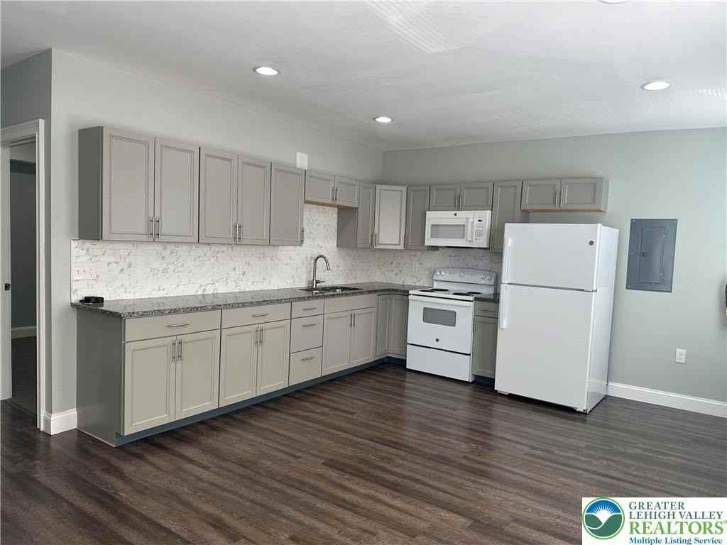 1079 W Berwick St - Photo 2 of 18