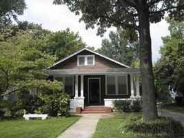 featured image of 447 Dickinson St