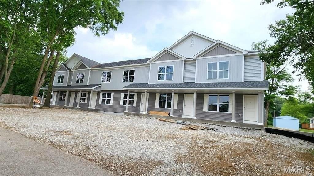 1320 Mckinley St #B - Photo 3 of 12