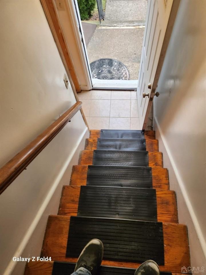 307 2nd St - Photo 2 of 8