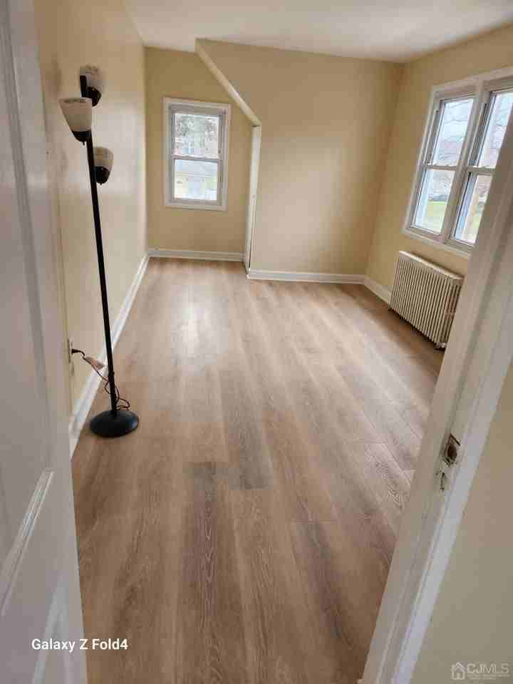 307 2nd St - Photo 3 of 8