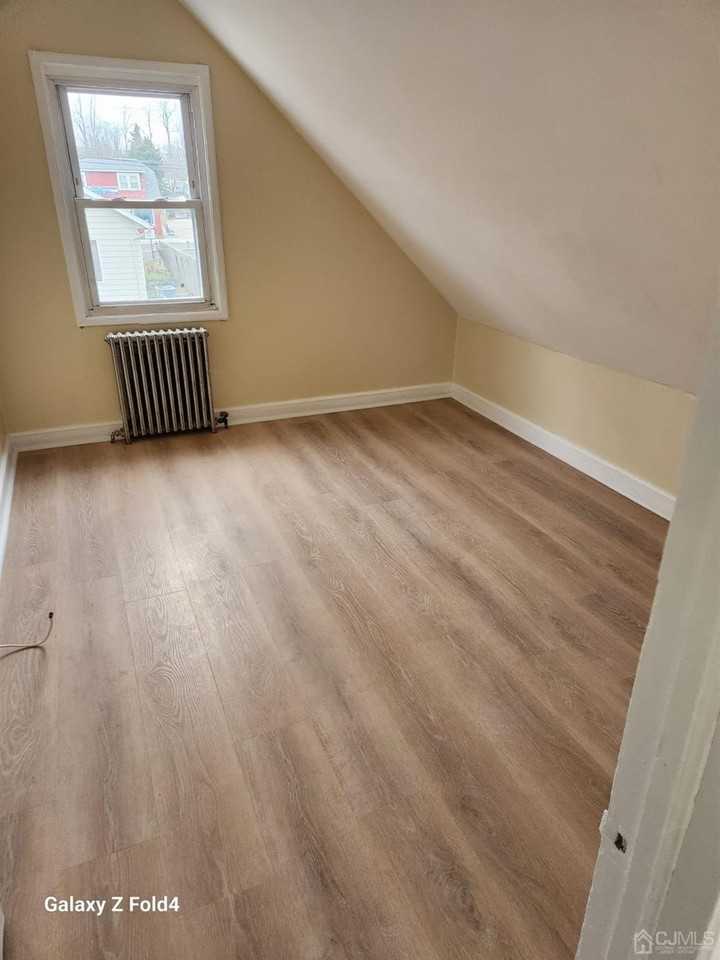 307 2nd St - Photo 7 of 8