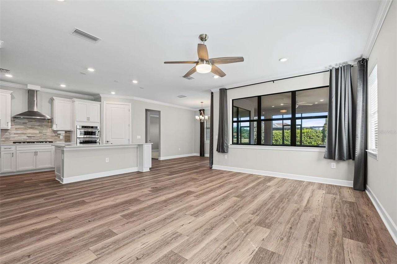 17907 Eastbrook Ter - Photo 4 of 50