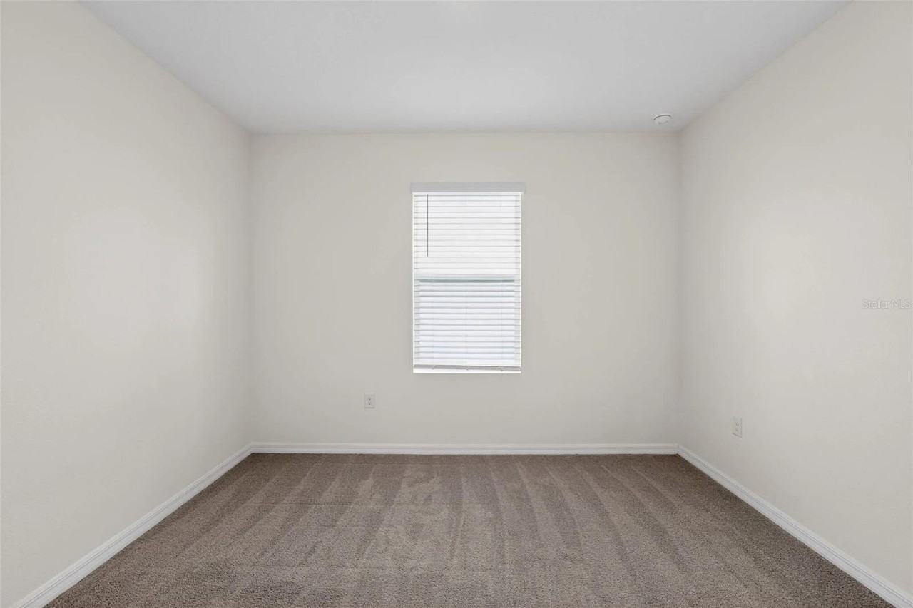 34211 Jasper Stone Dr - Photo 4 of 18