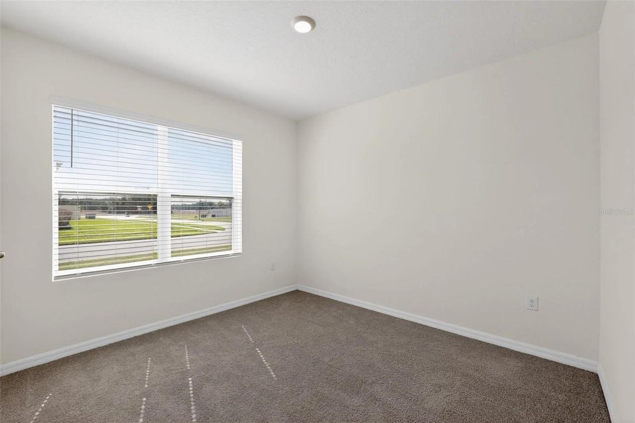 34211 Jasper Stone Dr - Photo 5 of 18