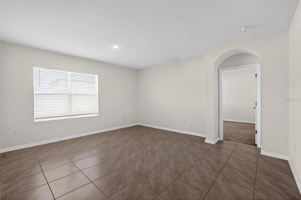 34211 Jasper Stone Dr - Photo 6 of 18