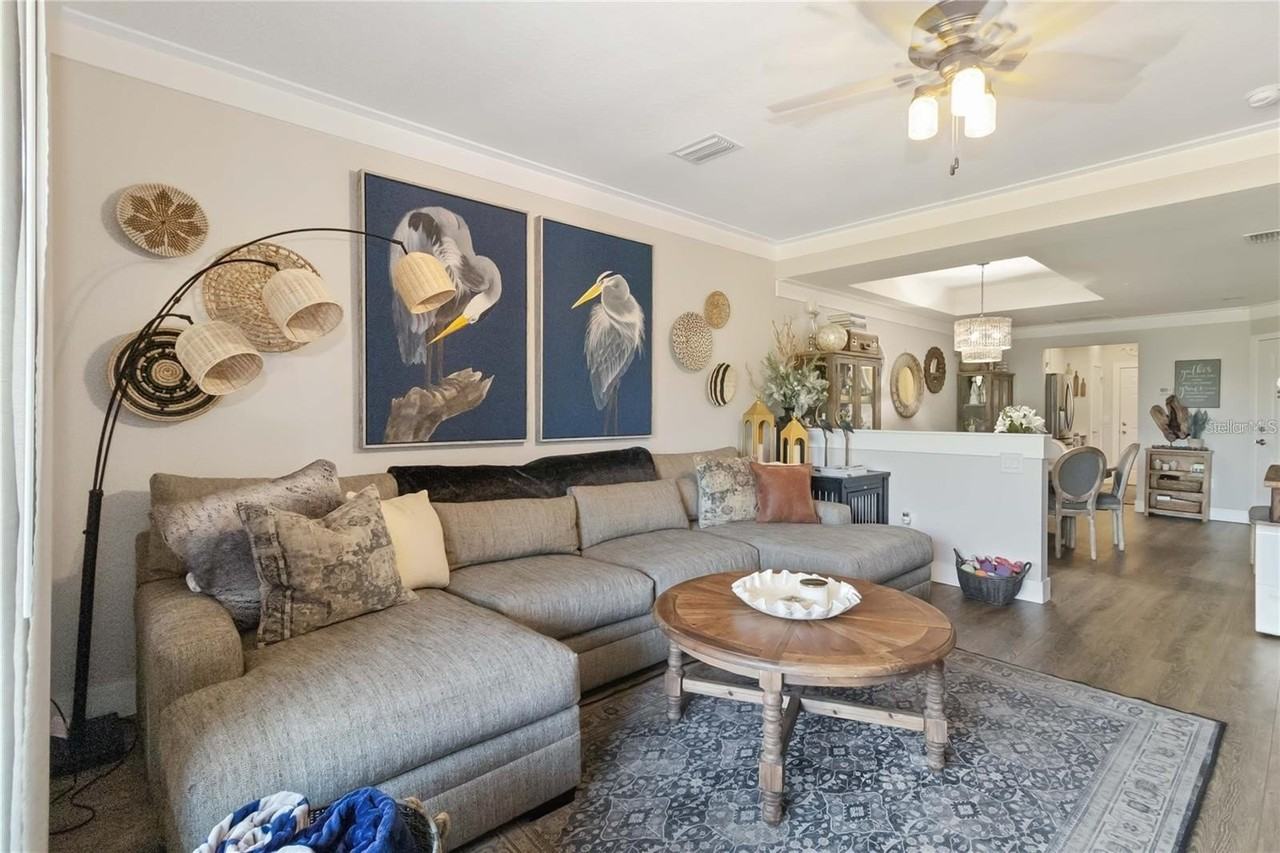 7242 Hamilton Rd - Photo 7 of 26