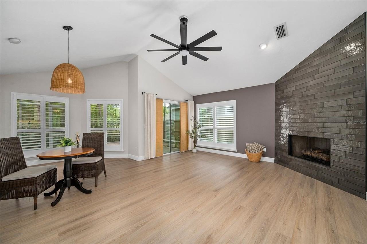 9821 Sw 34th Rd - Photo 6 of 42