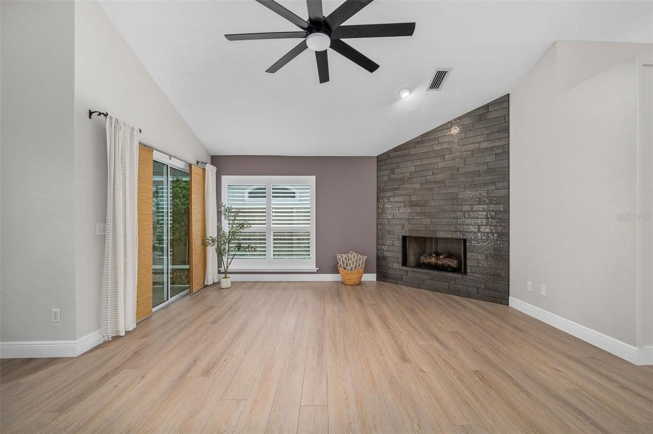 9821 Sw 34th Rd - Photo 7 of 42