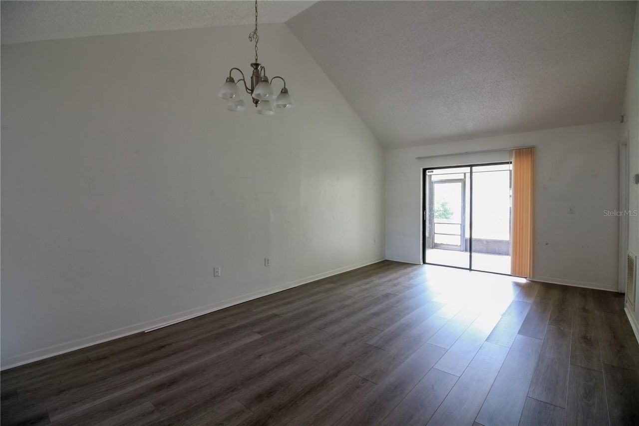 1040 Harden Ct - Photo 5 of 15