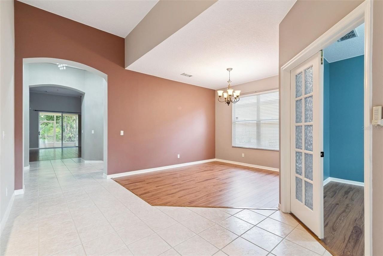 2221 Cypress Trace Cir - Photo 7 of 37