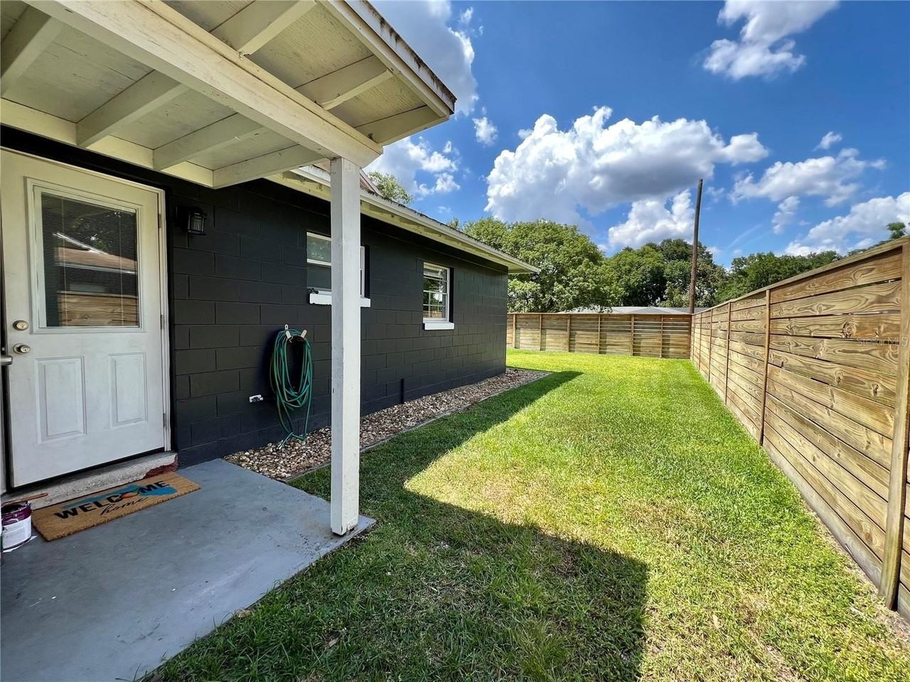 2503 E Kaley Ave - Photo 2 of 13