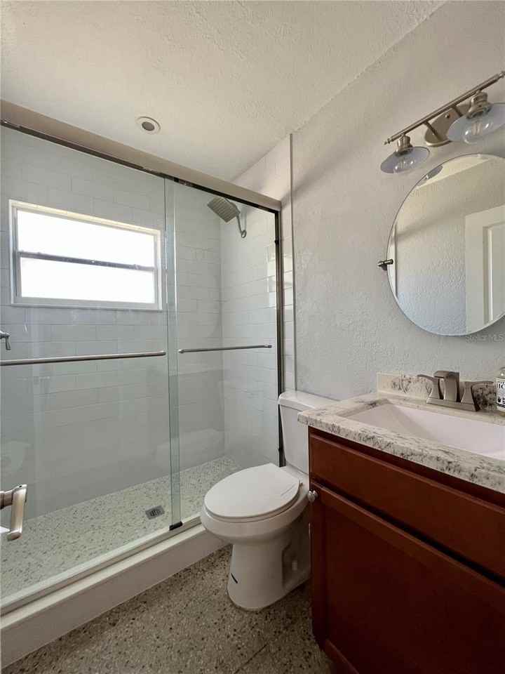 2503 E Kaley Ave - Photo 6 of 13