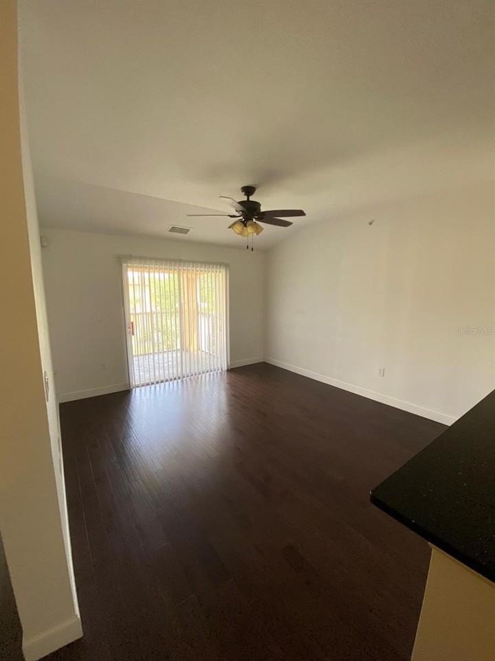 5475 Vineland Rd #8311 - Photo 2 of 13
