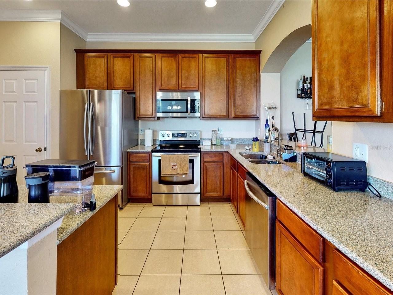 2949 Langdon Ln S - Photo 6 of 38