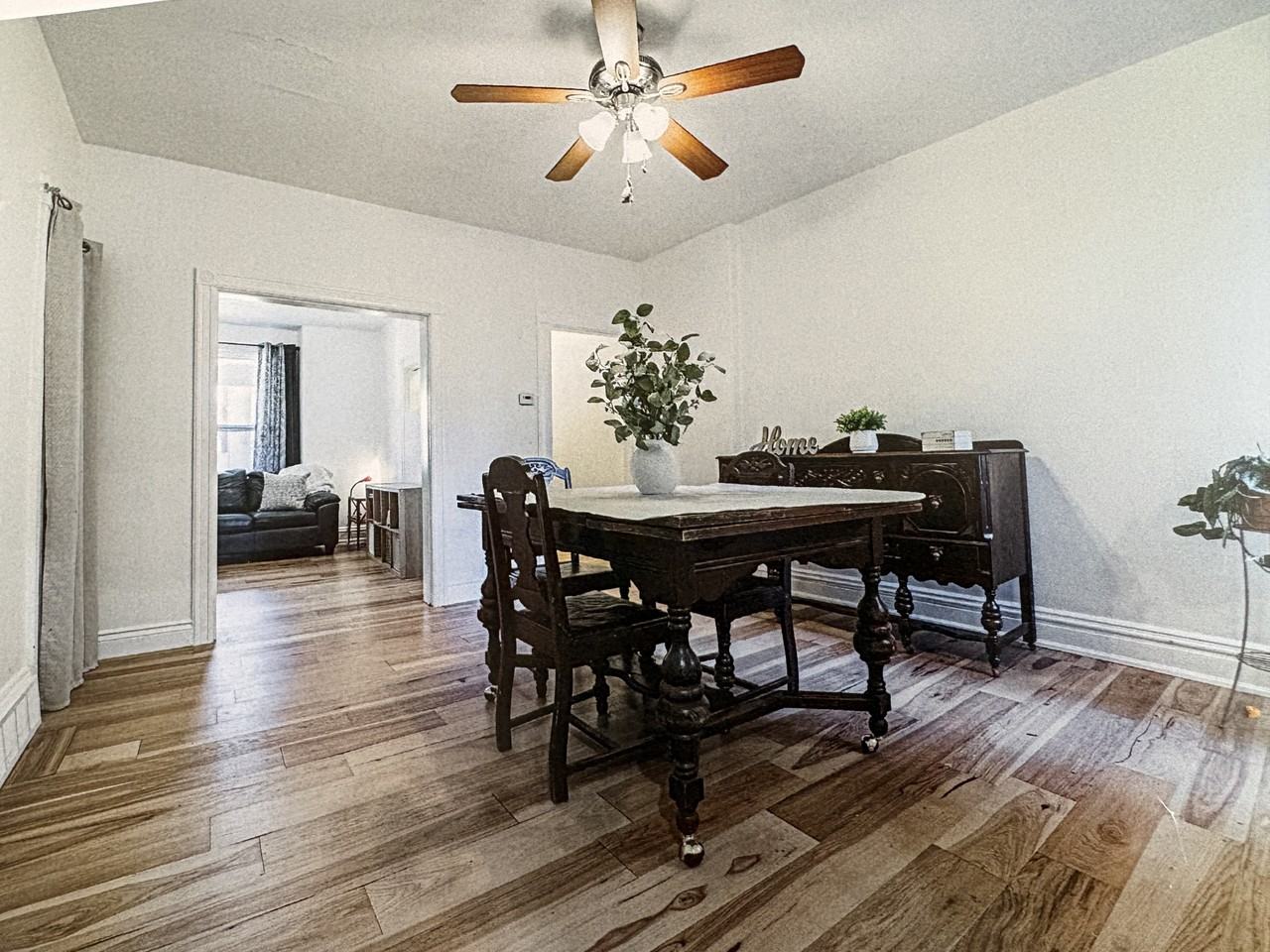 215 Mary Street - Photo 5 of 21