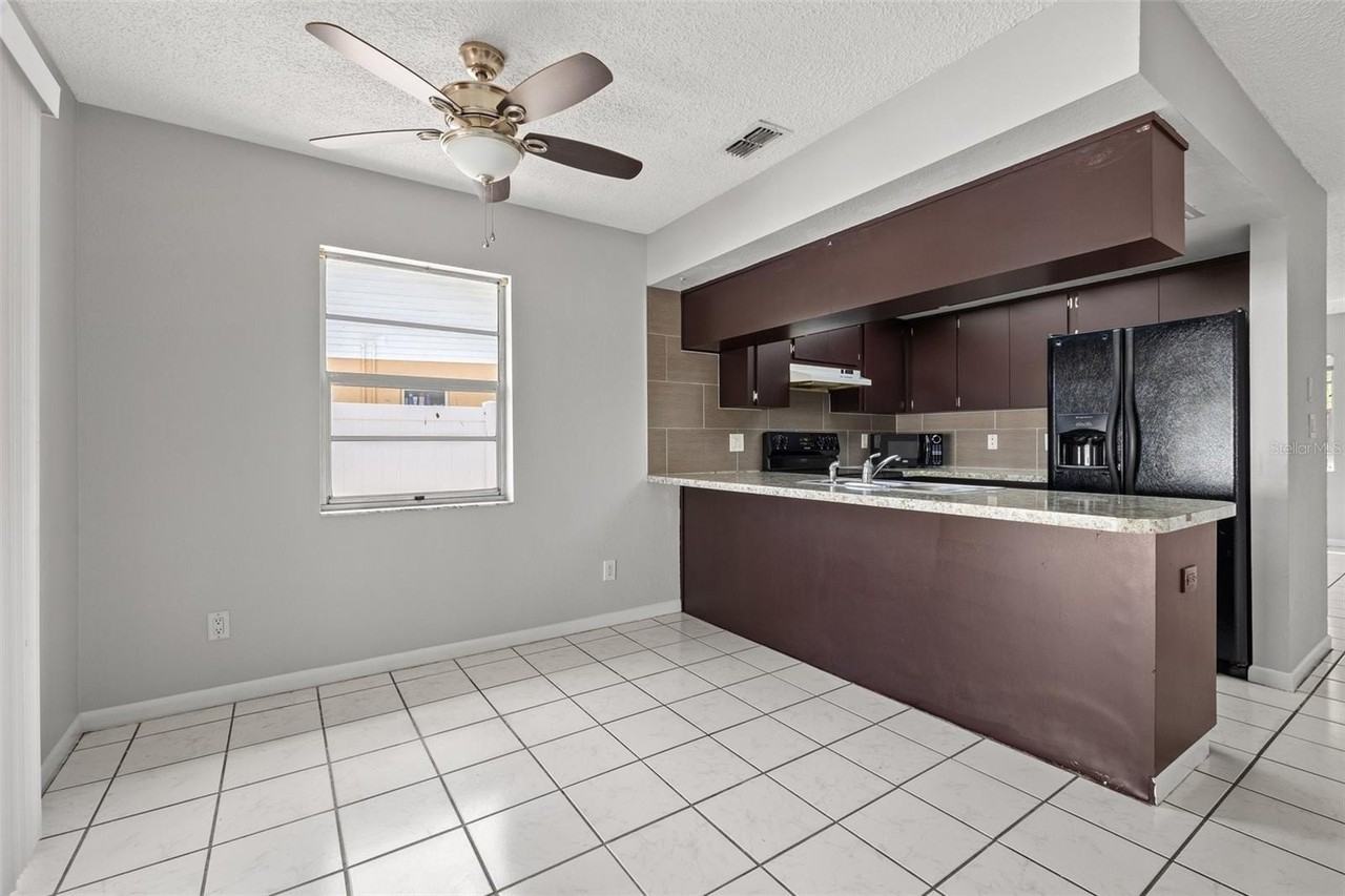 2715 63rd Ter N #B - Photo 5 of 23