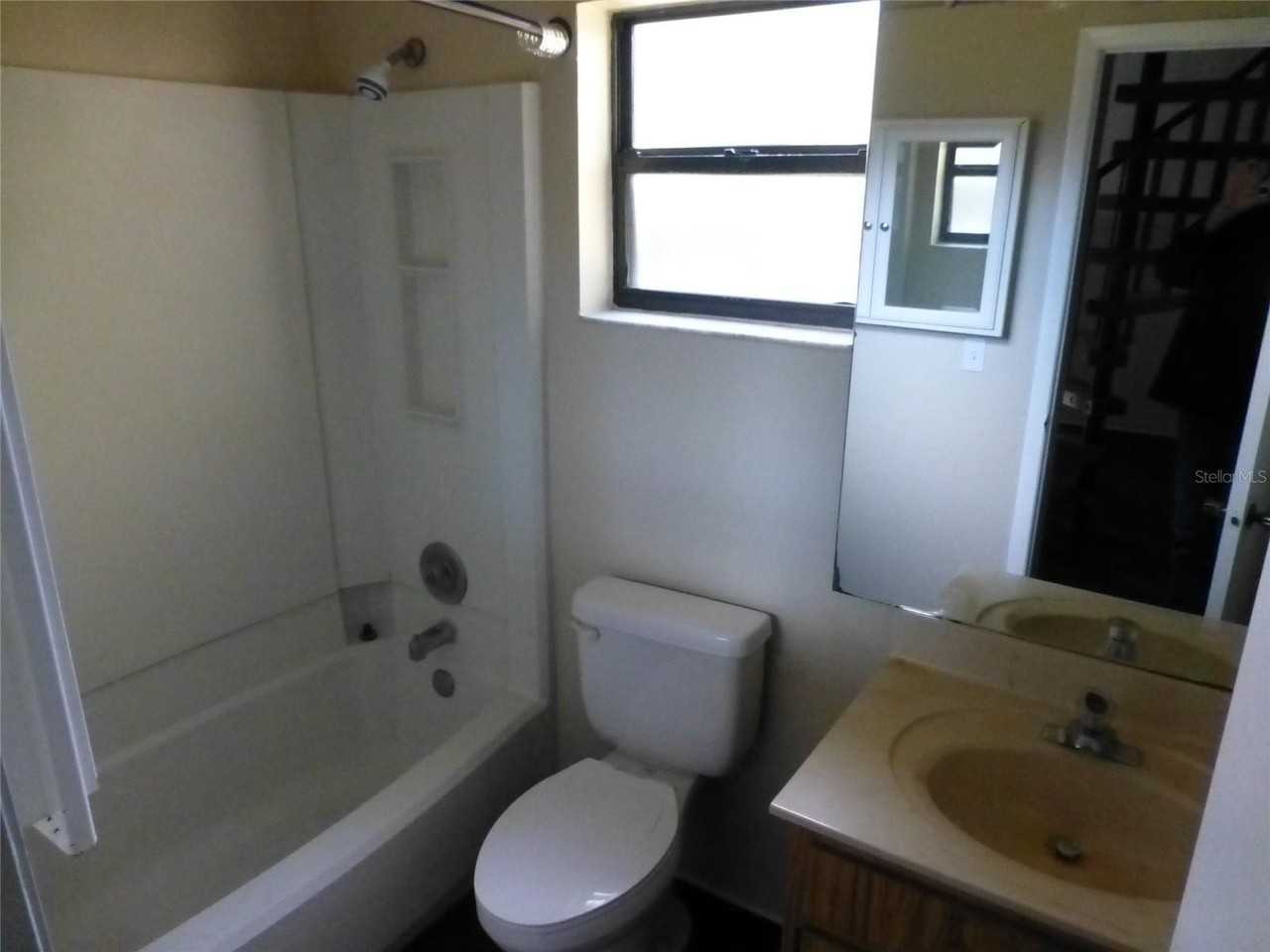 2166 Bradford St #101 - Photo 6 of 11