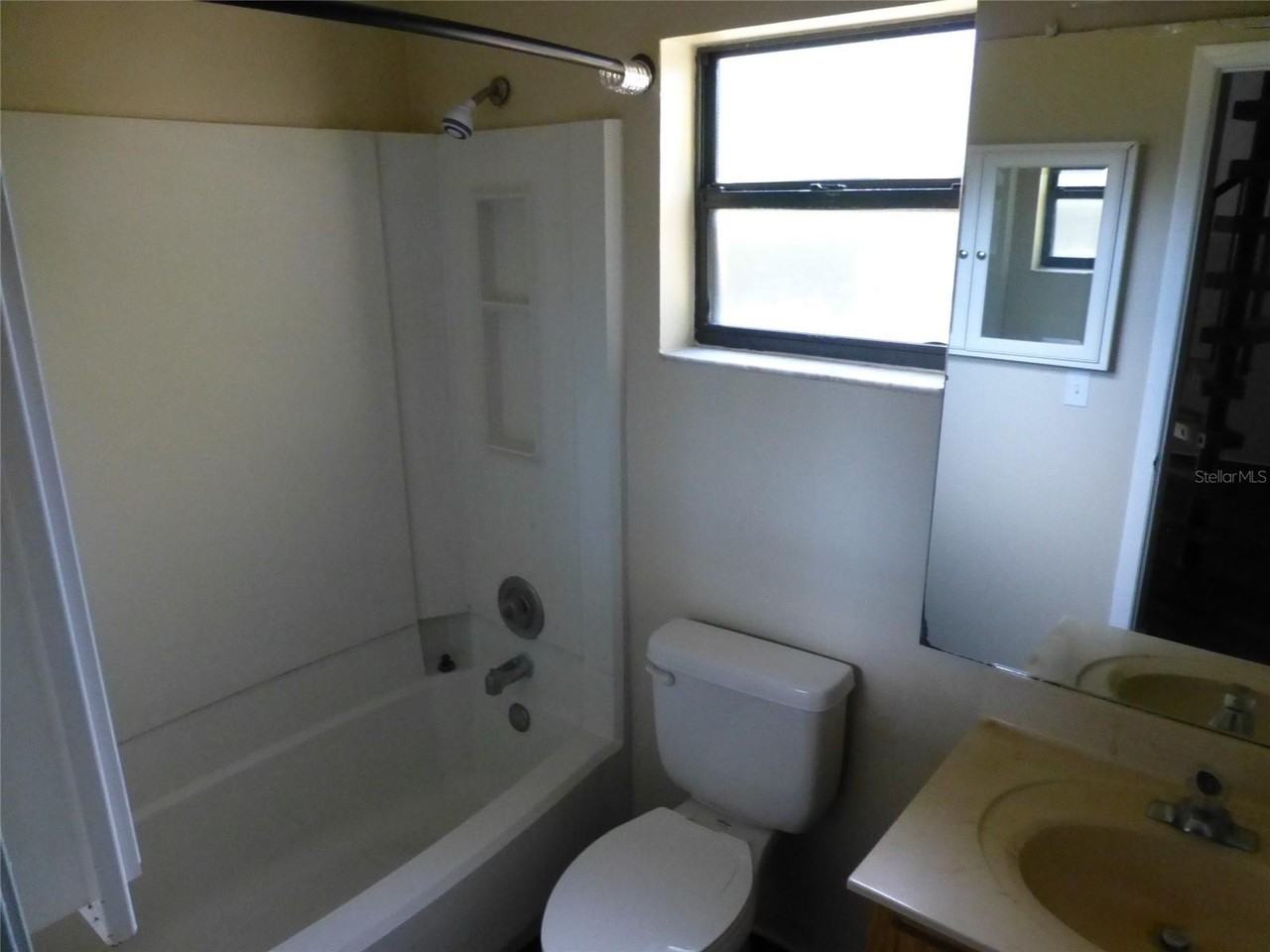 2166 Bradford St #101 - Photo 7 of 11