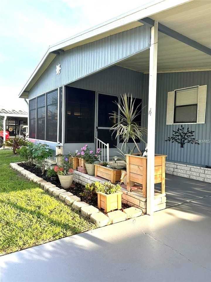 6456 Presidential Cir - Photo 2 of 18