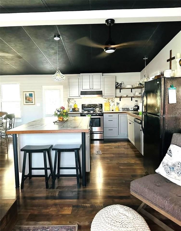 6456 Presidential Cir - Photo 7 of 18