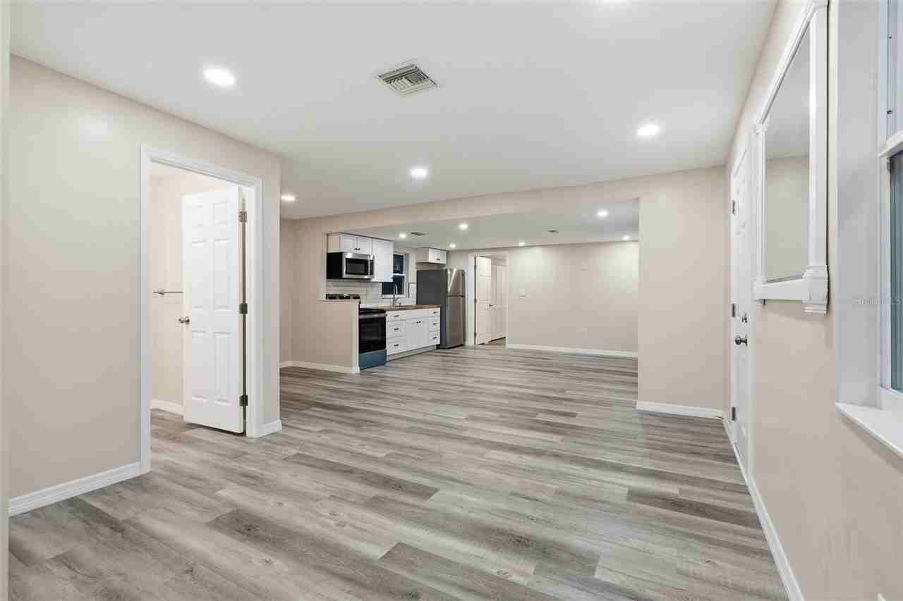 903 Vine Ave - Photo 6 of 18