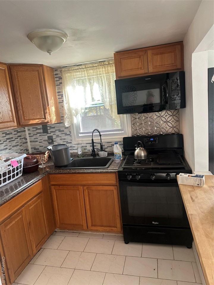 171 Lake Shore Dr - Photo 4 of 24