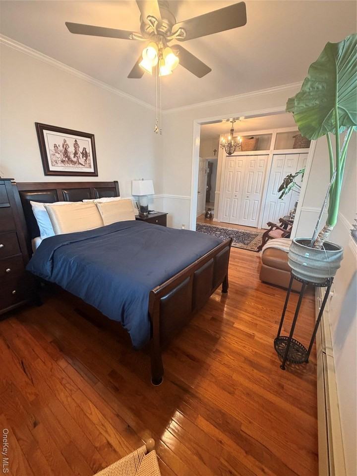 81 S Mesier Ave - Photo 6 of 16