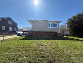 73 Waterford Rd Lowr Level - Photo 1 of 1