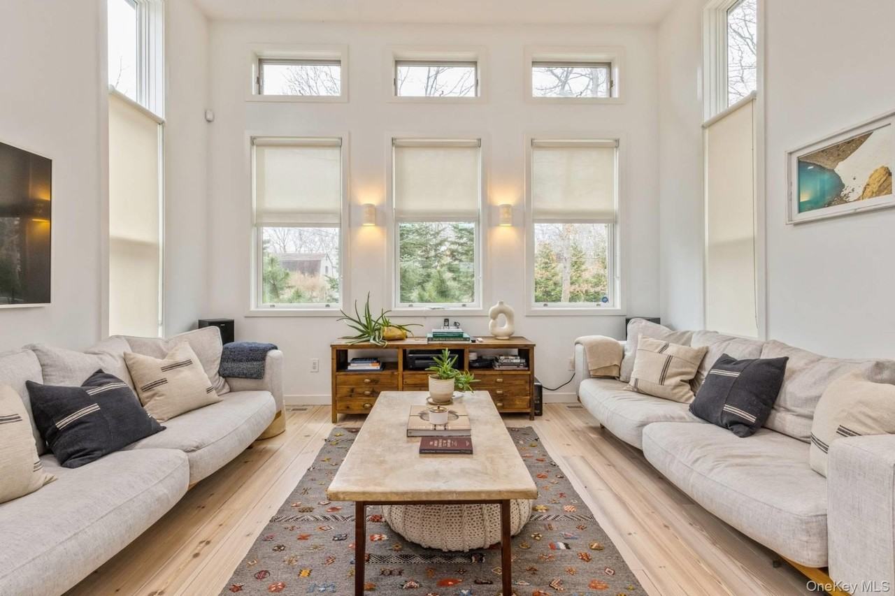 85 Camberly Rd - Photo 3 of 4