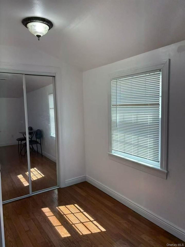 6457 230th St Unit 2fl - Photo 3 of 6