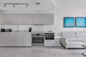 featured image of 501 Northeast 31st Street #2407